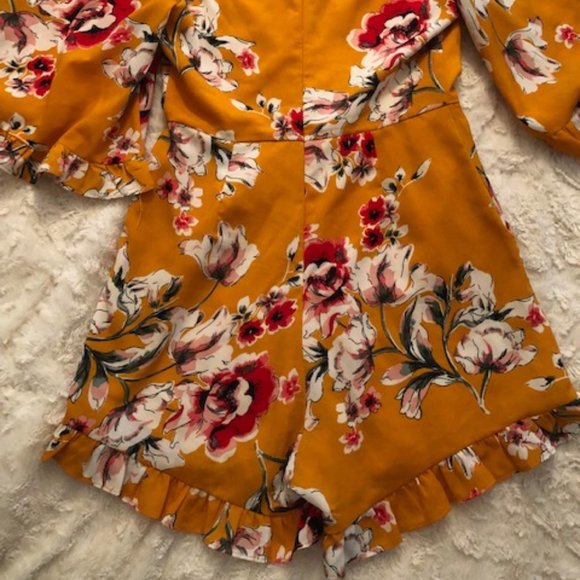 Floral Romper - Picture 6 of 6